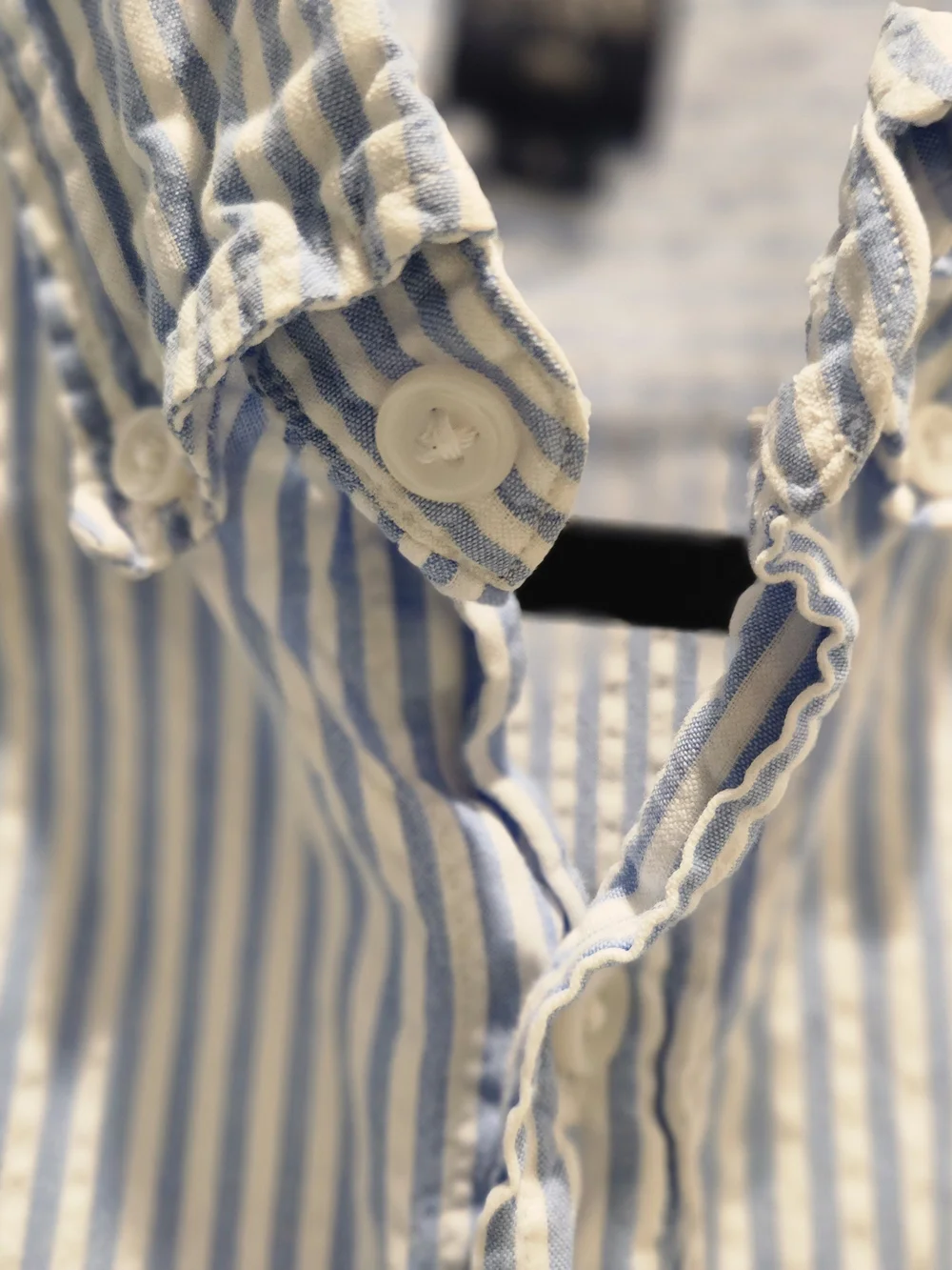 J. Crew Men's Short Sleeve Button-Up Shirt - Light Blue Stripe size S